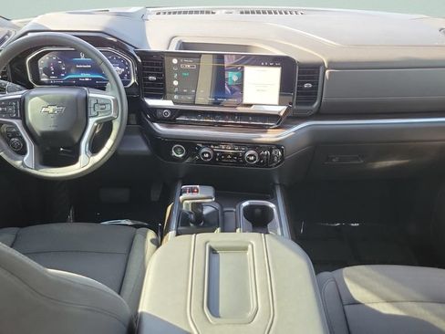 Used 2022 Chevrolet Silverado 1500 RST AWD/4WD image 12