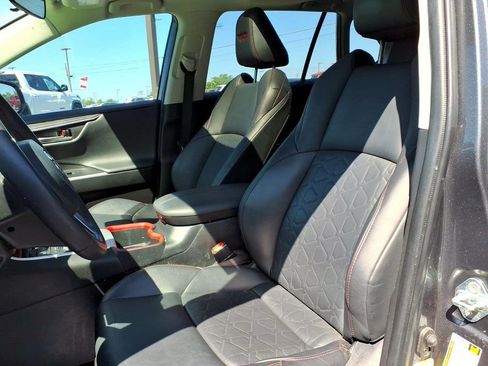 Used 2022 Toyota RAV4 TRD Off-Road AWD/4WD image 15
