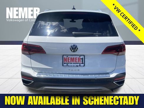 Certified 2023 Volkswagen Taos SE FWD image 5