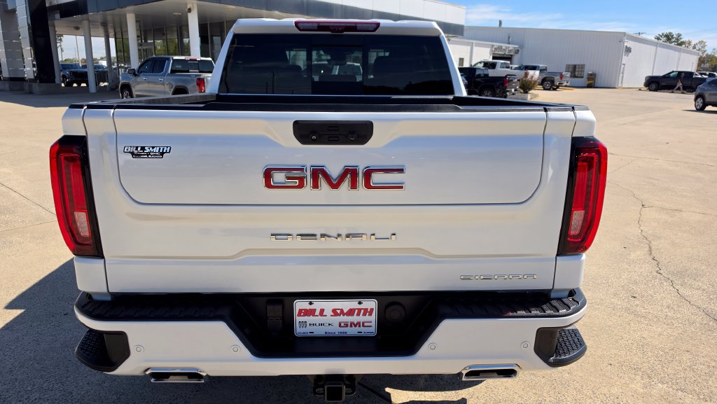 Used 2023 GMC Sierra 1500 Denali w/ Denali Reserve Package AWD/4WD image 4