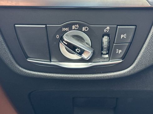 Used 2023 BMW X3 sDrive30i w/ Premium Package image 32