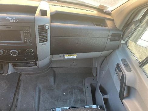 Used 2017 Mercedes-Benz Sprinter 3500 image 19