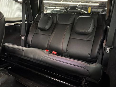 Used 2021 Jeep Wrangler Rubicon AWD/4WD image 15