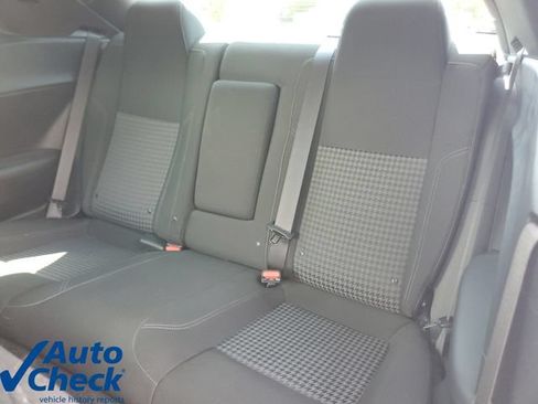 Used 2022 Dodge Challenger SXT RWD image 15