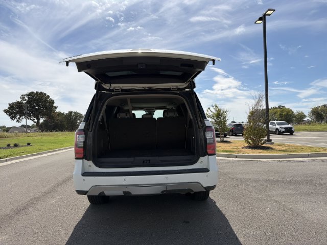 Used 2021 Ford Expedition Max Limited AWD/4WD image 19