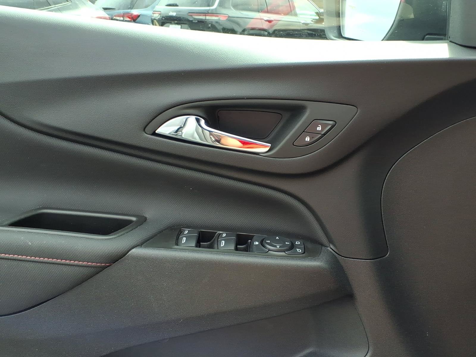 Used 2024 Chevrolet Equinox RS AWD/4WD image 24