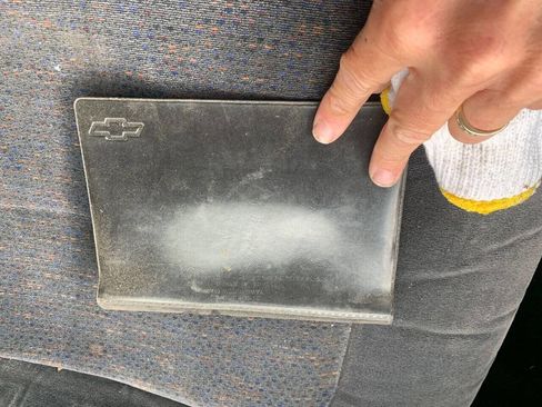 Used 2000 Chevrolet Silverado 2500 LS w/ Snow Plow Prep Pkg image 8