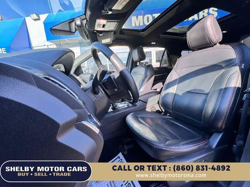 Used 2019 Ford Explorer Sport w/ Ford Safe & Smart Package image 10