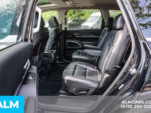 Used 2025 Kia Telluride S FWD image 21