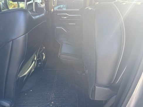 Used 2019 RAM 1500 Laramie image 29