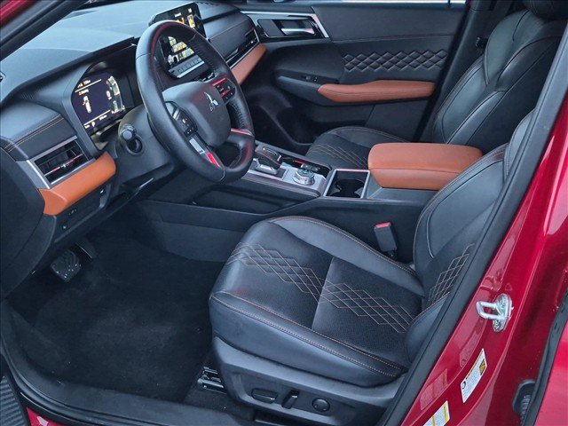 Used 2024 Mitsubishi Outlander SEL Black Edition FWD image 13