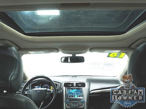 Used 2018 Ford Fusion SE w/ Fusion SE Technology Package image 21