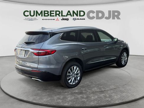 Used 2020 Buick Enclave Premium w/ LPO, Luxury Package FWD image 12