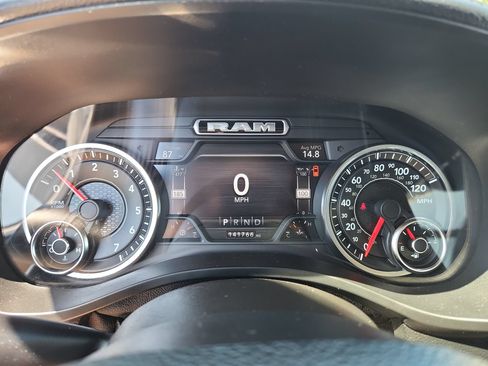 Used 2021 RAM 1500 Laramie AWD/4WD image 10
