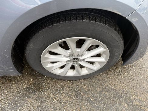 Used 2022 Toyota Corolla LE image 15