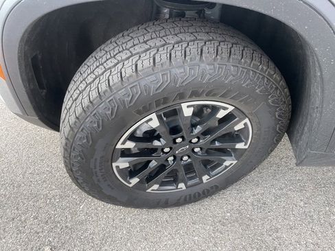 Used 2025 Chevrolet Traverse Z71 w/ Driver Confidence Package image 18