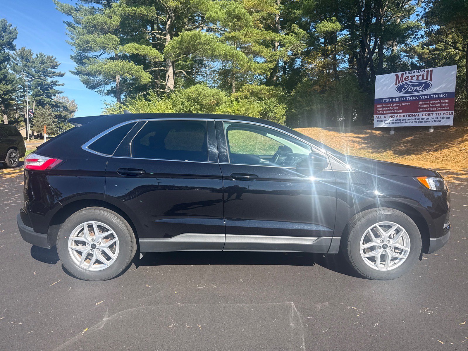 Used 2023 Ford Edge SEL w/ Convenience Package AWD/4WD image 8