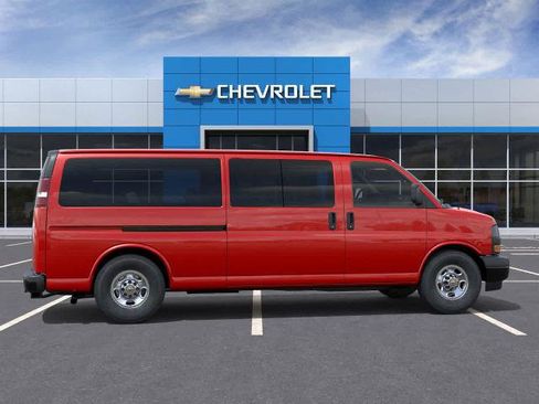 New 2025 Chevrolet Express 3500 LS image 5