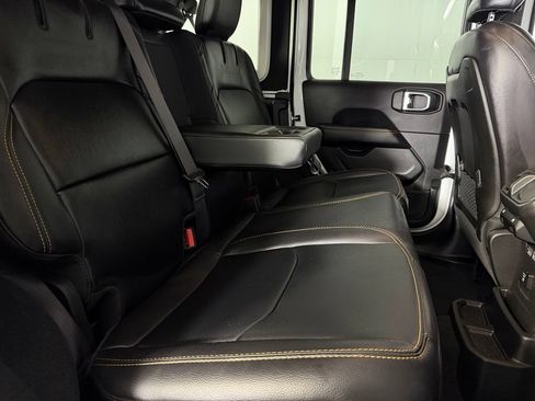Used 2024 Jeep Wrangler Unlimited Sahara w/ Safety Group AWD/4WD image 20