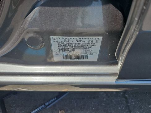 Used 2025 Nissan Versa S w/ Trunk Package FWD image 31