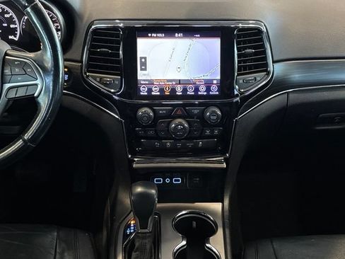 Used 2019 Jeep Grand Cherokee Limited RWD image 19