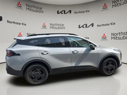 Used 2026 Kia Sportage X-Line w/ X-Line Premium Package AWD/4WD image 5