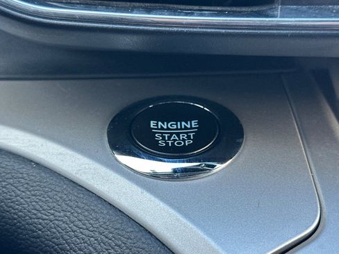 Used 2024 Ford Explorer XLT w/ Equipment Group 202A image 26