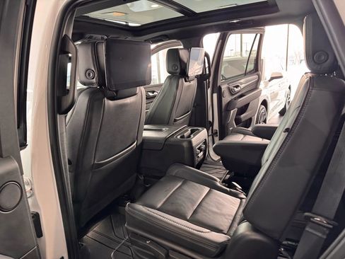 Used 2023 GMC Yukon Denali w/ Denali Reserve Package image 20