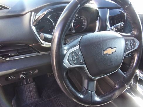 Used 2020 Chevrolet Traverse LT w/ LT Premium Package image 25