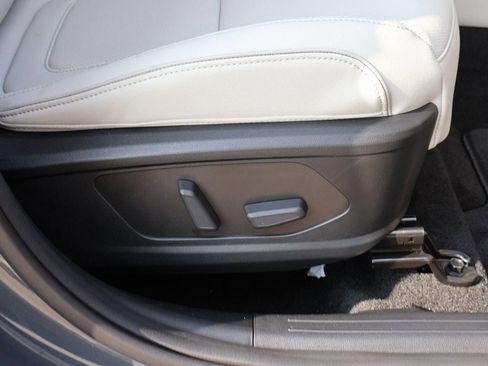 New 2026 Hyundai Tucson Limited image 11