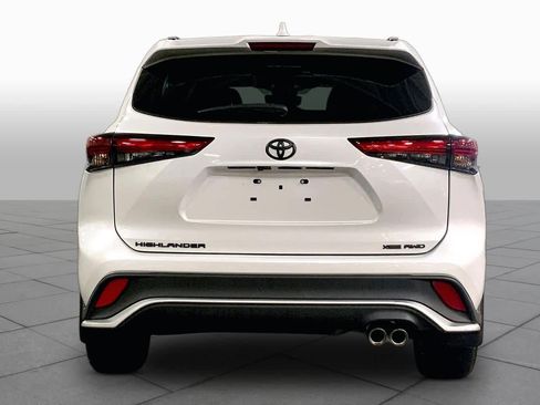 Used 2023 Toyota Highlander XSE AWD/4WD image 5