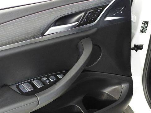 Used 2022 BMW X4 xDrive30i w/ Parking Assistance Package image 12