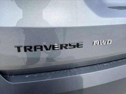 Used 2021 Chevrolet Traverse LS w/ LPO, Floor Liner Package image 9