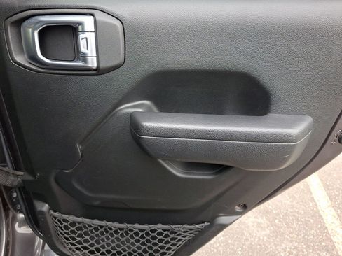 Used 2022 Jeep Wrangler Unlimited Rubicon 4xe w/ Cold Weather Group image 14