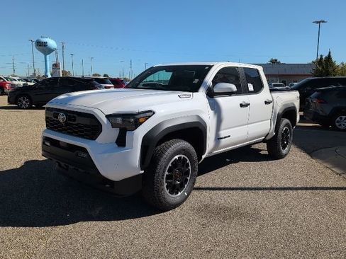 New 2025 Toyota Tacoma TRD Off-Road image 8