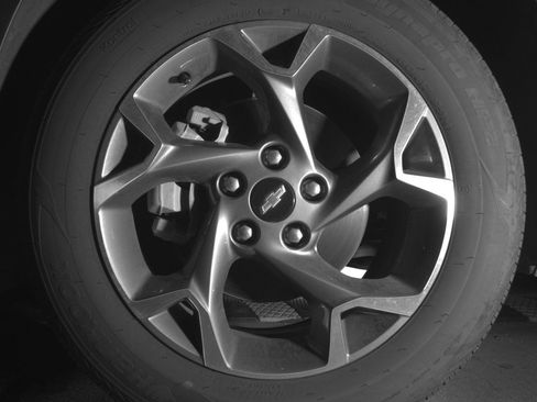 Used 2025 Chevrolet Trax LT w/ LT Convenience Package image 12