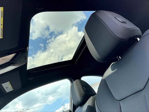 New 2025 BMW 230i Coupe w/ Premium Package image 18