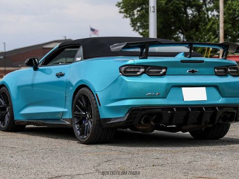 Used 2019 Chevrolet Camaro ZL1 RWD image 22