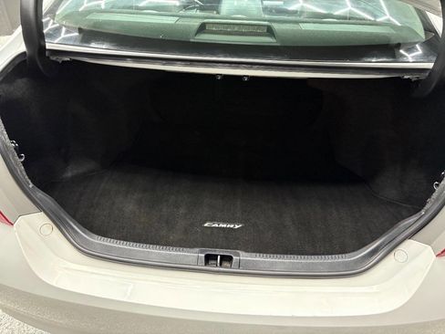 Used 2016 Toyota Camry SE image 24
