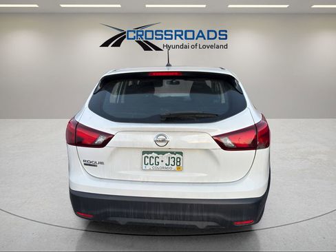 Used 2019 Nissan Rogue Sport S image 6