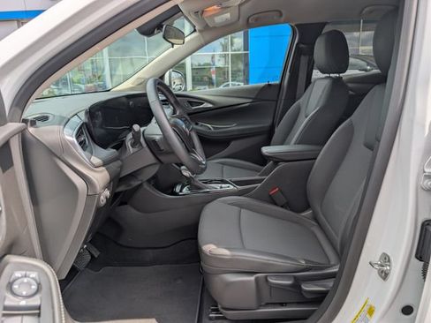 Used 2025 Buick Encore GX Preferred FWD image 10