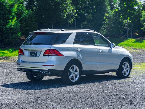 Used 2017 Mercedes-Benz GLE 350 GLE 350 w/ Premium 1 Package image 8