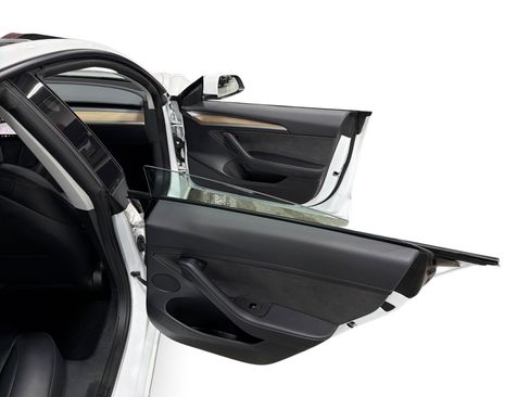 Certified 2023 Tesla Model 3 Standard Range RWD image 12