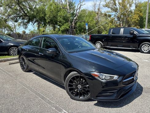 Used 2023 Mercedes-Benz CLA 250 w/ AMG Line image 5