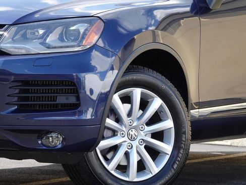 Used 2012 Volkswagen Touareg Sport AWD/4WD image 74