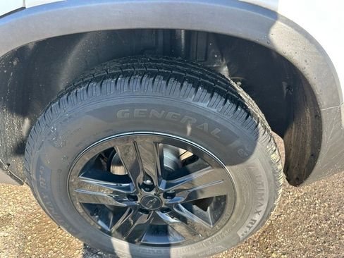 Used 2018 Chevrolet Trax LS image 9