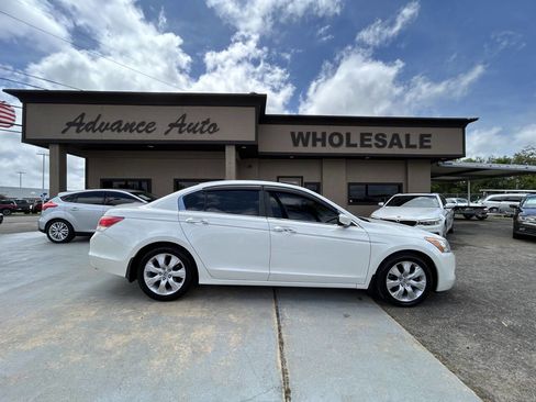 Used 2010 Honda Accord EX-L image 1