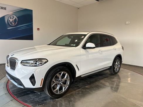 Used 2023 BMW X3 xDrive30i w/ Premium Package AWD/4WD image 2