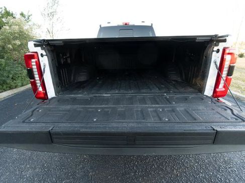 Used 2023 Ford F350 Lariat w/ Lariat Ultimate Package image 11