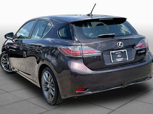 Used 2013 Lexus CT 200h w/ Premium Pkg FWD image 12